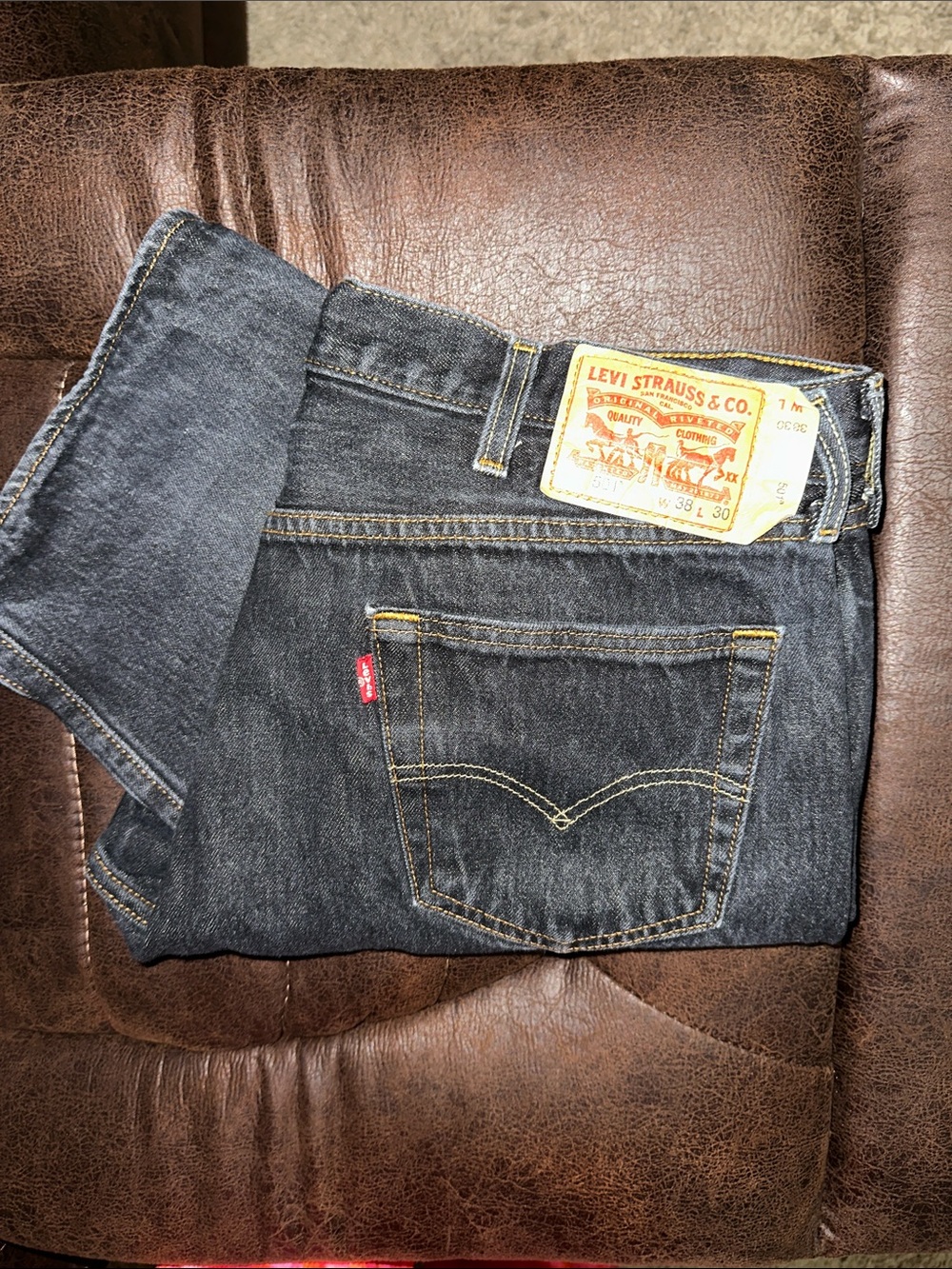 Levi's Men's Black Wash Straight Jeans with Yellow Stitching